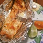 Tanushree Dutta Instagram - So..I cooked the salmon fillet today! Broiled it with a dollop of butter, seasoned with garlic, lemon juice, salt, pepper and a pinch of paprika. Lastly, as a final touch squeezed a half of a tangerine over it before digging my fork right in.Side dish: steamed brocolli!! #heaven #yummy