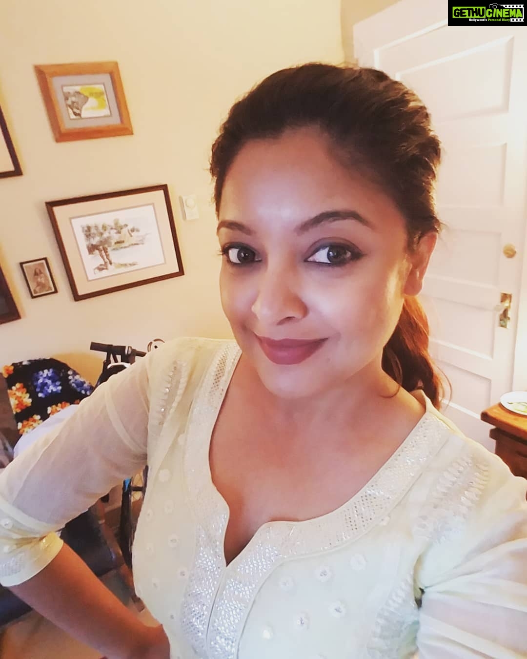 Tanushree Dutta Instagram - Hey yall..I'm coming up with a meditation course very soon!! Brace yourself and it's something that will be affordable, easy and simple for beginners and people compleetely new to meditation and spirituality. I have had more than a decade of experience practising many different forms of meditation and I thought why not curate something for all the millennials who look upto me for coaching and guidance. #learnfromhome #growthmindset #transcendence #calling
