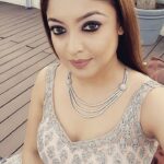 Tanushree Dutta Instagram – Hola  Amigos!! 

#depth #notdepression #soul #musings #chill #🙄 #easy #plaintruthstuff #highlights #learn #teacher