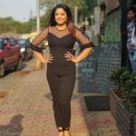 Tanushree Dutta Instagram – Just some random clicks at a local Mumbai hotspot in Versova.