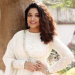 Tanushree Dutta Instagram – My favourite look.Amazing pics by a very talented team!! @roselin_middleton @i_ankur_ @nivs25 @make_up_day