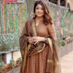 Tanushree Dutta Instagram – My ethnic look yesterday by fashion designer Roselin @roselin_middleton Makeup by @makeupbykaminirajput Press conference venue @highjackversova