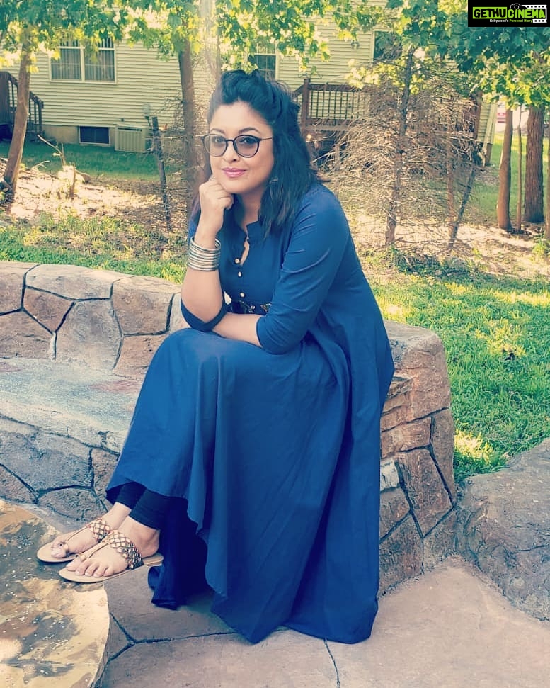 Tanushree Dutta Instagram - American summer!! Its so green and pleasant out here in the suburbs that every pic is a delight.Its a photography paradise in the summer.We having desi food and corn bbq😋