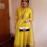 Tanushree Dutta Instagram – Throwback from February when I was invited as guest speaker to Harvard India conference in Boston.Fond memories and my favourite yellow outfit!😍
