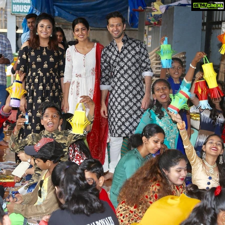 Tanushree Dutta Instagram - Fun day at a local NGO in Mumbai with underprivileged kids and rotary volunteers.My Diwali celebrations this year with a small heartfelt gesture from Dutta family!! Thankyou God for all your blessings on us.Without your grace givers cannot give nor receiving possible.#love