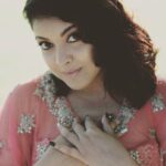 Tanushree Dutta Instagram - Just few of my many moods! #nature Photography by @johnmartinproductions and Hair&makeup by @riddhima_arora67
