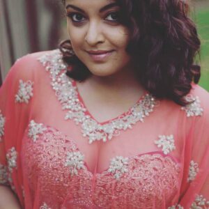 Tanushree Dutta Instagram - Just few of my many moods! #nature Photography by @johnmartinproductions and Hair&makeup by @riddhima_arora67