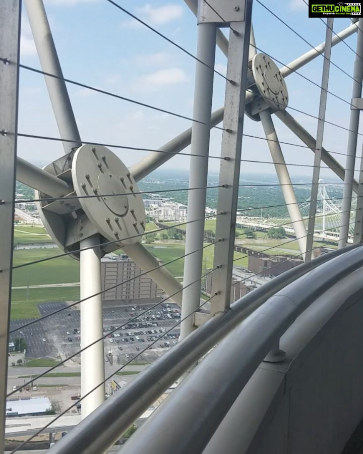 Tanushree Dutta Instagram - Reunion tower..Dallas texas