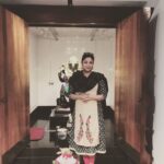 Tanushree Dutta Instagram - At the retreat centre temple.Indian Americans very devout about their faith so it was fun learning about the 6 lessons of Ananda Marga mission from the monks along with other local people.Hope to do a course very soon.😍