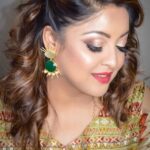 Tanushree Dutta Instagram - Some dreams are so big and so impossible that only God can lace our hearts with it and fulfill them.They say His streets are made of gold and rivers of mercy and grace flow from him into this mortal universe for eternity.#agape #logos #yinyang #yeshua #shiva ######