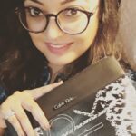 Tanushree Dutta Instagram - Checkout my new Calvin Klein purse!! And my new diamond solitaire ring that goes with it..Its my belated birthday gift to myself.#shinebrightlikeadiamond #mybrands #birthdaypartylook