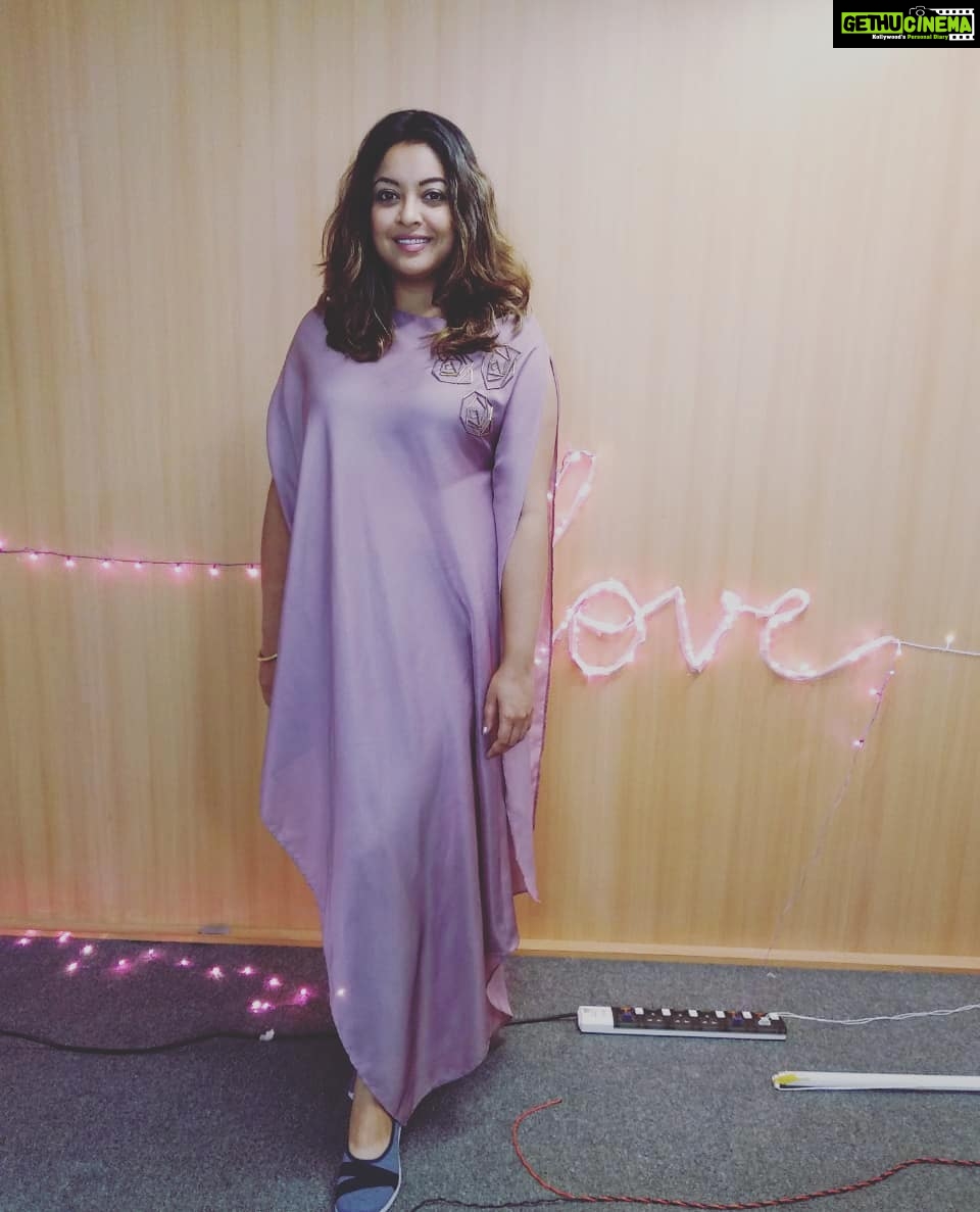 Tanushree Dutta Instagram - Wearing@1717_designerwear
