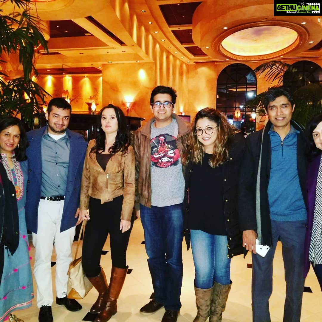 Tanushree Dutta Instagram - #fundaymonday #happybirthdaytome #totallysober