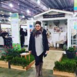 Tanushree Dutta Instagram - Flower show at Philadelphia convention centre!! #sundayfunday #indoorgarden #naturelovers #instaawesome #lovelovelove