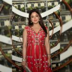 Tanushree Dutta Instagram – Mega beauty event in Nagpur!

 Thankyou @shreedesignersaree for the lovely outfit. Styled by @kbanthiaofficial