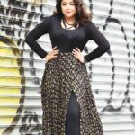 Tanushree Dutta Instagram – #plussizefashion #photoshoot #fashionshoot #bollywood #nyc