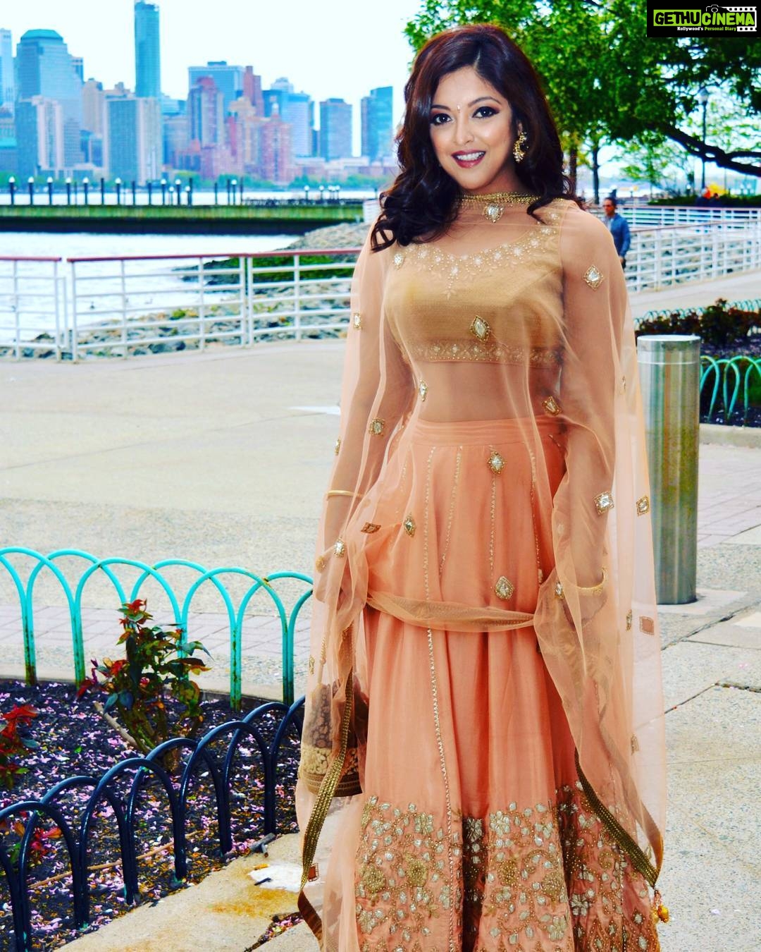 Tanushree Dutta Instagram - My glam look by @Anitashahmakeup