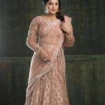 Tanushree Dutta Instagram – Big & beautifull me! Before I lost the 17kgs…