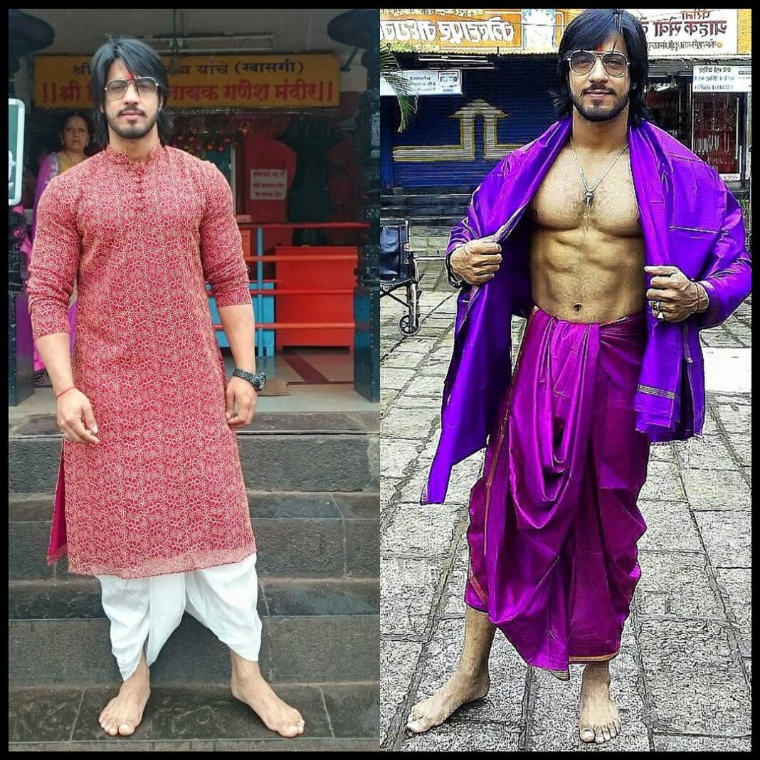 Thakur Anoop Singh Instagram - You prefer going to Singapore, I prefer going to Shani Shingnapur.. we are not same bro! Shanidev Temple, Shinganapur