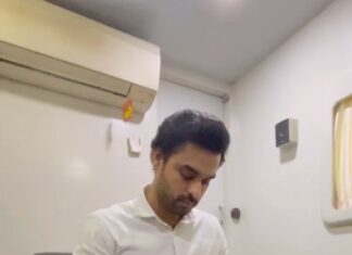 Tovino Thomas Instagram - When Jaison gives way for Chandraprakash 😉 Some break time fun on the set of Naradan with Kendama! #Naradan #March3rd #bts #chandraprakash #comingsoon #theatres #kendama #japanese #game