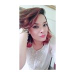 Udita Goswami Instagram - Just back from a family Roka. Sunday spent well.