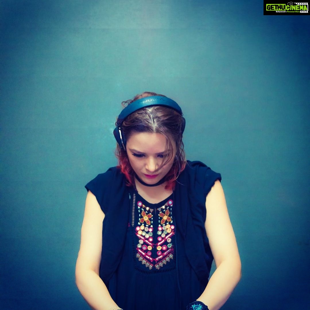 Udita Goswami Instagram - This is how you look when you love your job. #djlife