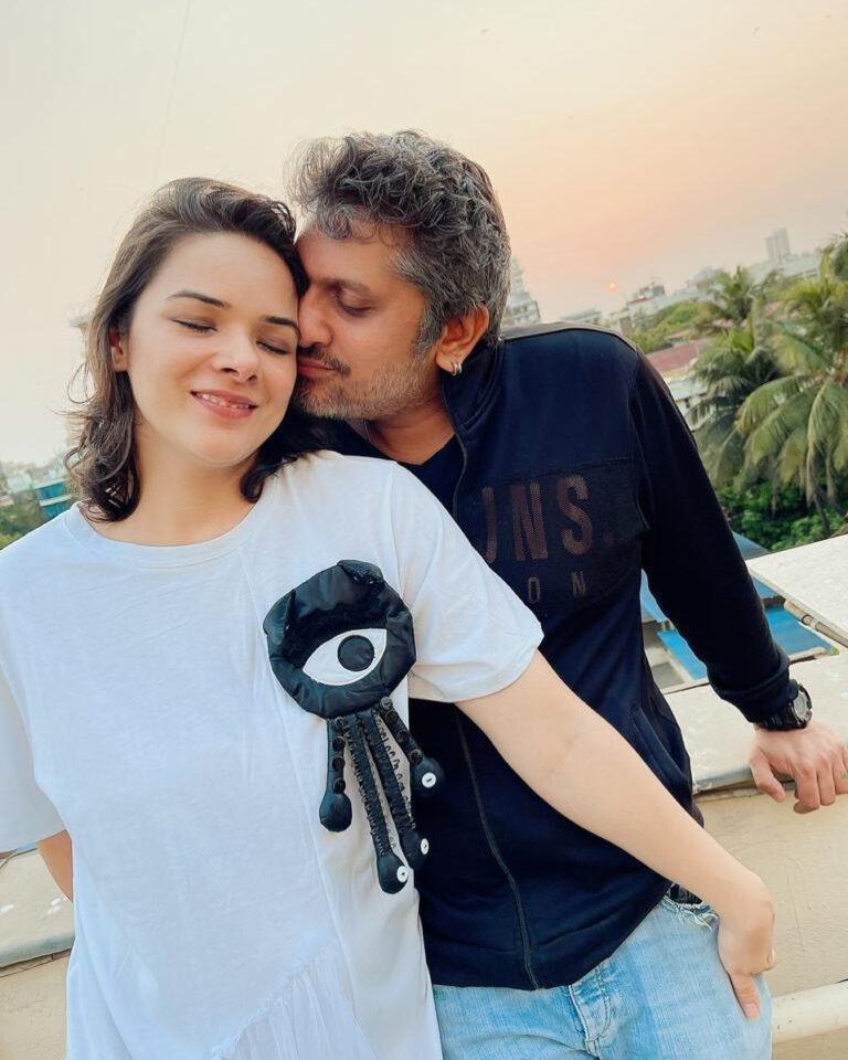 Udita Goswami Instagram - Happy 40th old man. I hate to call you the F word but you are forty! 🤣 Happy happy happiest! 🤗😘
