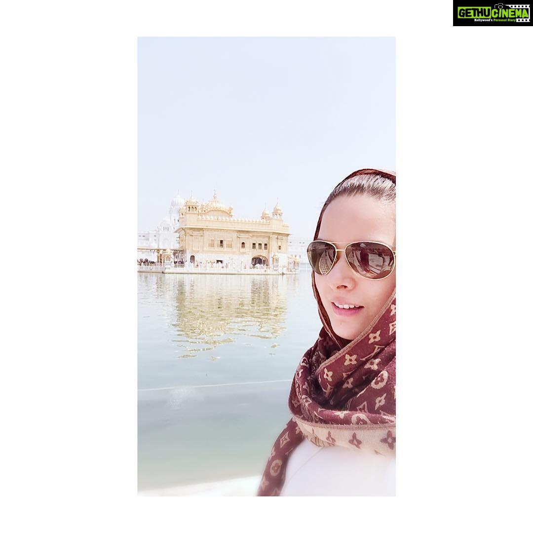 Udita Goswami Instagram - Finally saw the magnificent #goldentemple ๐๐ป เจชเฉฐเจเจพเจฌเฉ เจ
เจเจฌเจพเจฐ