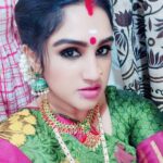 Vanitha Vijayakumar Instagram - Meet panchayatu parameshwari..vella kaka Manja kuruvi.. Thiruthani shooting