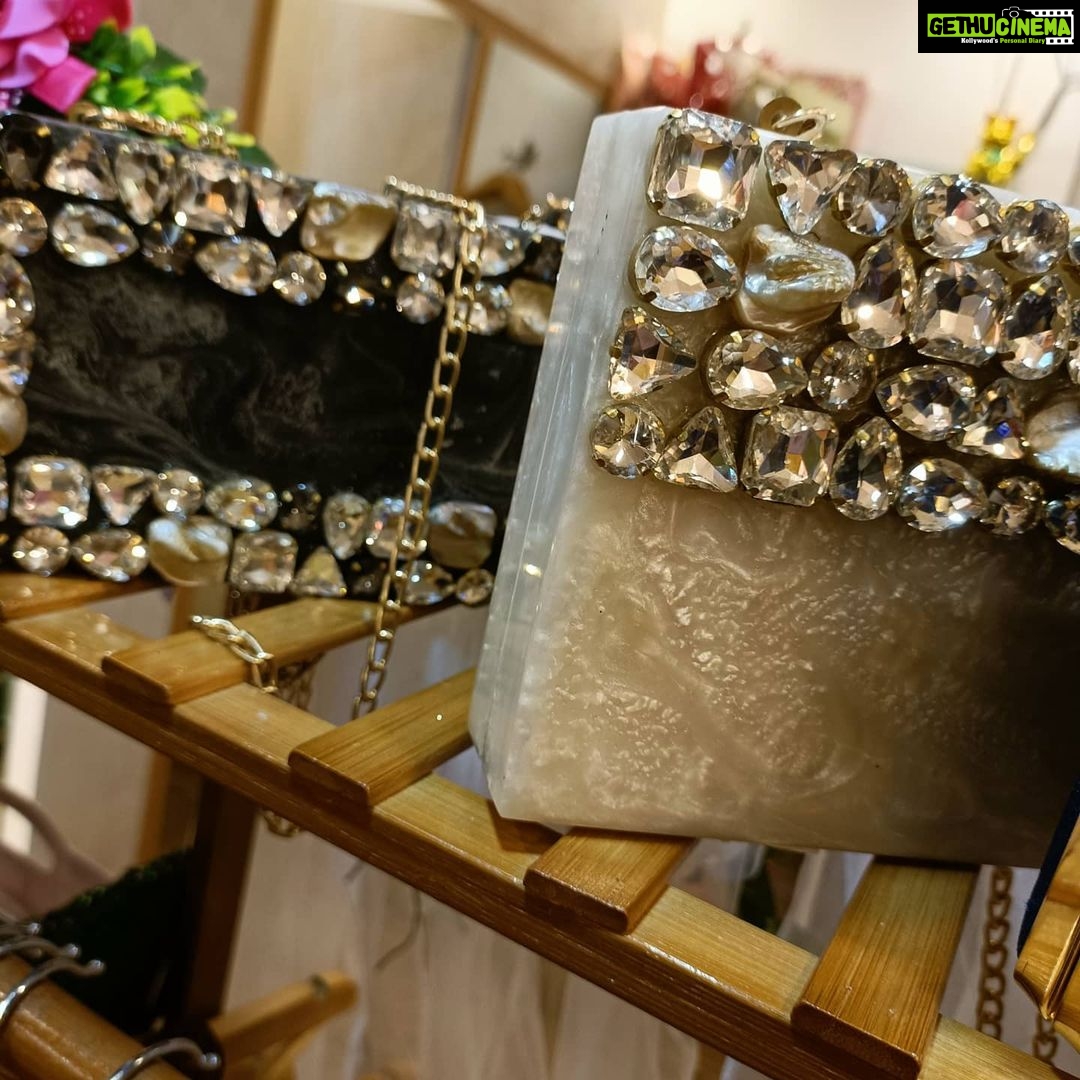 Vanitha Vijayakumar Instagram - #vanithavijaykumar #vanithavijaykumarstyling #vanithavijayakumar Affordable Fashion styling... trending collection..do visit our store...online sales process going on GEMS court basement khader Nawaz Khan road opposite PAGE 3 SALON Nungambakkam chennai @vanithavijaykumar @vanithavijaykumarstyling