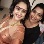 Vanitha Vijayakumar Instagram - Happy Diwali thambis & thangachis❤️❤️❤️