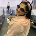 Vanitha Vijayakumar Instagram - #travelphotography #airportdiaries