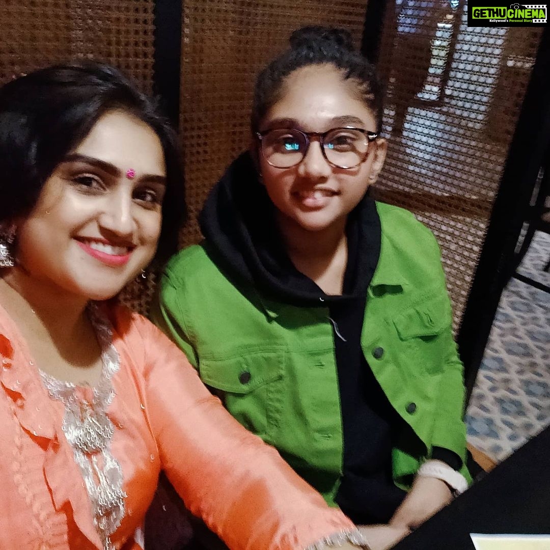 Vanitha Vijayakumar Instagram - dinner at salt and movie time at @theforumvijayamallofficial #thalaivi ...moved and understand the girl #jayalalitha amma was and the woman she became...SAD..@kanganaranaut love your confidence and audacity..@thearvindswami rocks as #mgr .. knowing all the reall old stories thru my mom...I connect and am reliving memories from my childhood stories..@alvijay_official great job