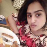 Vanitha Vijayakumar Instagram - Pre #birthday morning breakfast time....time to go shopping after a hectic few days at the #expo2020 #dubaiexpo2020