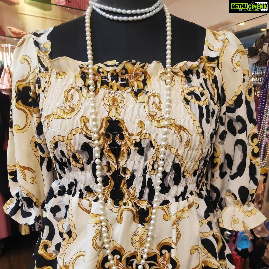Vanitha Vijayakumar Instagram - @vanithavijaykumarstyling #vanithavijaykumar #vanithavijayakumar #vanithavijaykumarstyling Khader Nawaz Khan Road