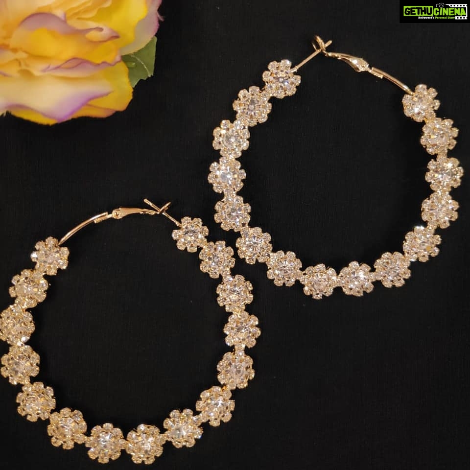 Vanitha Vijayakumar Instagram - Exclusive jewellery collection exclusive to @vanithavijaykumarstyling Handpicked and curated #vanithavijaykumar #vanithavijayakumar