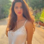 Vedhika Instagram – 🕊