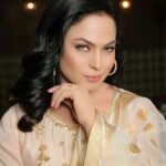 Veena Malik Instagram - #veenamalik #🤍🖤