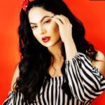 Veena Malik Instagram - stay #classy & #sassy And a Bit #badassy #💃💃💃💃💃 #😝😝😝😝😝 #🌹🌹🌹🌹🌹🌹🌹🌹🌹🌹🌹🌹🌹🌹 #fashionista #loveforever #mateenphotography #makeupbytahseenkhan #styleicon #diva #lovecurls #❤️❤️❤️❤️