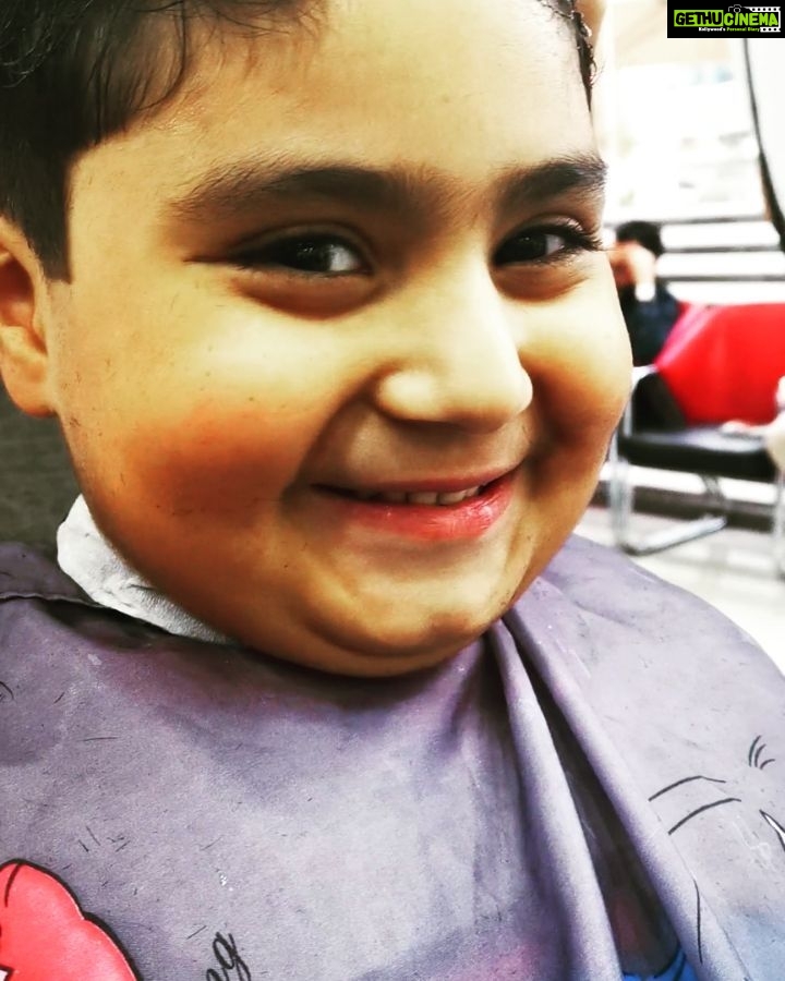 Veena Malik Instagram - #HelloMr💋 #MyBoy💙💘💜