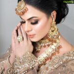 Veena Malik Instagram - Can’t Get Enough of This look♥️💯💋❤️ 👰‍♀️ Farah signature makeup Gorgeous look by 𝐅𝐚𝐫𝐚𝐡 𝐇𝐚𝐢𝐝𝐞𝐫 🔥😍🙈💕 . . Book your Appointment: +9231 2550 7372 Decore sweetheart @zainabdecors . Coordination @keune.pakistan.academy @aroozarehmani @munibaaslam Styling @harry_events_and_pr Beautiful Jewellery @gorgeousjewelery Dress @asianbrides_by_haroon Best photographer @arjanjuaofficial #makeup #makeuptutorial #makeupartist #makeupvideos #makeuptransformation #makeuplooks #makeupaddict #makeuplover #makeupwedding #makeupoftheday #makeupartistsworldwide #makeupinspiration #makeupclass #makeupinsta #instafashion #islamabad #highlights #liner #instalikes #instapic #pakistanibride #bridalshower #weddingdress #traditionalbride #celebrity #signaturbride #naturalbeauty#weddingseason #fashiondesignerlife