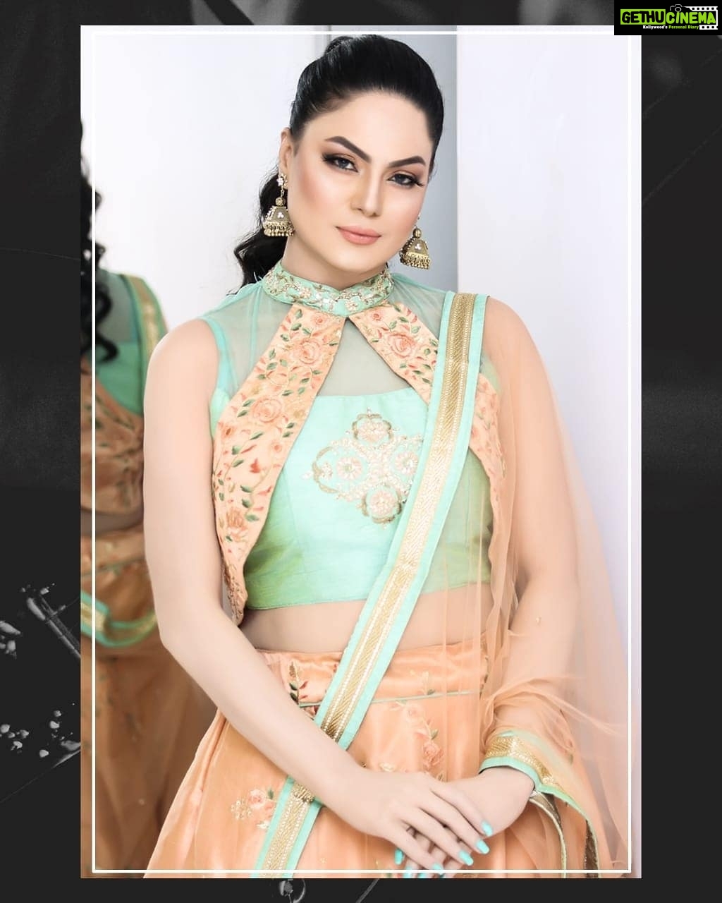 Veena Malik Instagram - #veenamalik #pakistanstar #bolentertainment #ontheset🙌