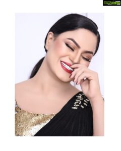 Veena Malik Instagram - Never lose an opportunity of seeing anything beautiful, for beauty is God's handwriting.... #veenamalik #beauty