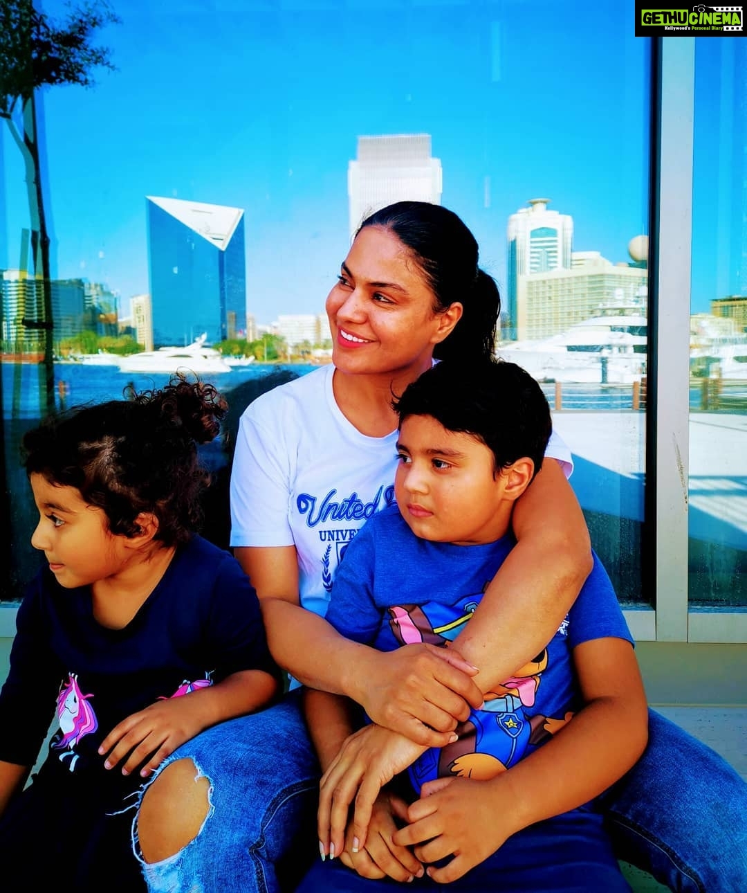 Veena Malik Instagram - #foreverfriends #VeenaMalikkids #veenamalik #abram❤️ #Amal❤️