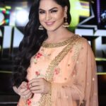 Veena Malik Instagram - Nothing you wear is more important than your smile. #VeenaMalik Karachi, Pakistan
