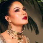 Veena Malik Instagram – Makeup by Zara khan 
Makeup by @zarassalonofficial
Model – @theveenamalik 
Photography- @razajaffriofficial 
Jewellery- @glitzbysabaofficial
.
.
Book today.
Call
Zara’s North Nazimabad Branch: 021-36628949 
Zara’s Bahadurabad Branch: 021-34932039 
Zara’s Zamzama Branch: 021-35360005-7
.
#zarassalon #zaramakeupartist #veenamalik #recentshoot #makeupartist #weddings #bestbridalmakeup #shaadi #newnormal #weddingmakeup #glammakeup #weddingdress #glittereyes  #dressyourface #instagood #makeup #beautiful #pakistani #makeuplife #makeupoftheday #instamakeup #wakeupandmak #photooftheday #beauty #bride #brideoft