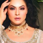 Veena Malik Instagram – Makeup by Zara khan 
Makeup by @zarassalonofficial
Model – @theveenamalik 
Photography- @razajaffriofficial 
Jewellery- @glitzbysabaofficial
.
.
Book today.
Call
Zara’s North Nazimabad Branch: 021-36628949 
Zara’s Bahadurabad Branch: 021-34932039 
Zara’s Zamzama Branch: 021-35360005-7
.
#zarassalon #zaramakeupartist #veenamalik #recentshoot #makeupartist #weddings #bestbridalmakeup #shaadi #newnormal #weddingmakeup #glammakeup #weddingdress #glittereyes  #dressyourface #instagood #makeup #beautiful #pakistani #makeuplife #makeupoftheday #instamakeup #wakeupandmak #photooftheday #beauty #bride #brideoft