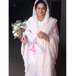 Veena Malik Instagram - I was excited and very happy on the way to Naela Tariq's home. I knew I am going to meet a brave, strong and a fighter. #VeenaMalik #BreastCareisReal #BreastCancerAwareness Karachi, Pakistan