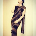 Veena Malik Instagram - "We are all meant to shine, as children do. We were born to make manifest the glory of God that is within us. It is not just in some of us; it is in everyone and as we let our own light shine, we unconsciously give others permission to do the same. As we are liberated from our own fear, our presence automatically liberates others." #VeenaMalik Karachi, Pakistan