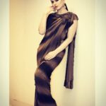 Veena Malik Instagram - "We are all meant to shine, as children do. We were born to make manifest the glory of God that is within us. It is not just in some of us; it is in everyone and as we let our own light shine, we unconsciously give others permission to do the same. As we are liberated from our own fear, our presence automatically liberates others." #VeenaMalik Karachi, Pakistan